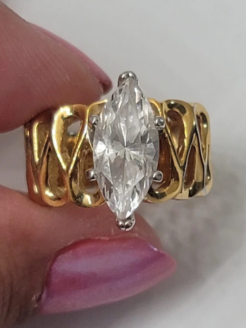 Vintage Ring Marquise Cut Clear Cz With 18k Gold Electroplated Band - Size  5.75